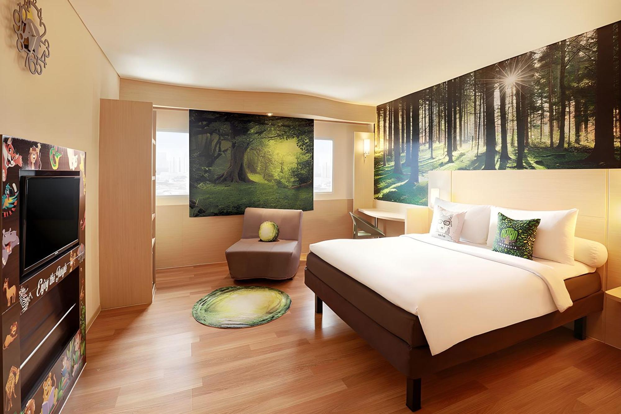 Ibis Jakarta Harmoni Exterior foto